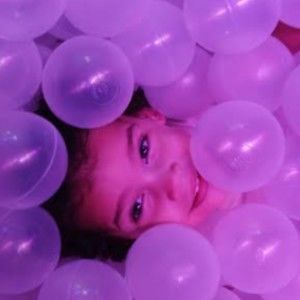 Meet your Posher, Chloe